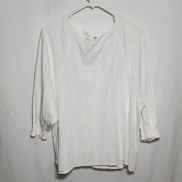 Uniqlo Tops - Chic White Blouse for Women